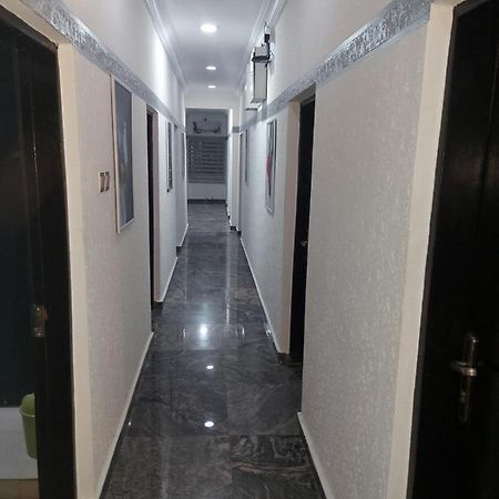 Rush Hotel & Apartments 라고스 외부 사진