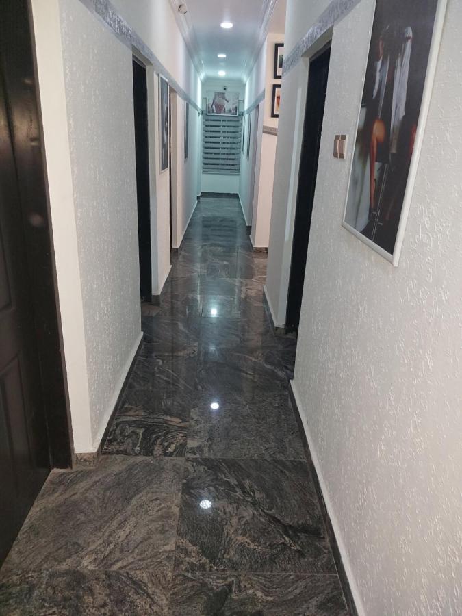 Rush Hotel & Apartments 라고스 외부 사진
