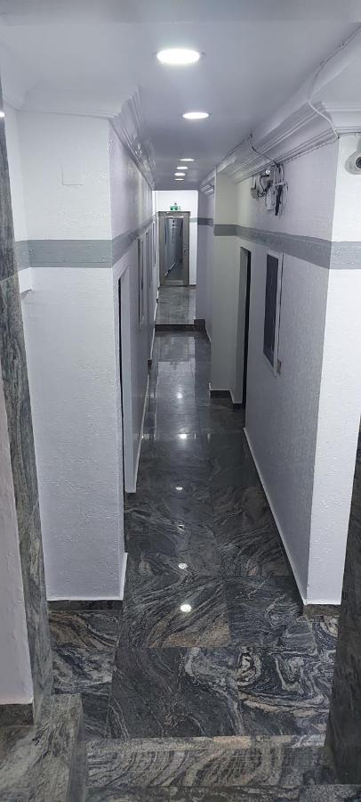 Rush Hotel & Apartments 라고스 외부 사진
